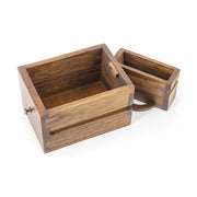 A komód tartalmaz egy titkos, rejtett fiókot is.