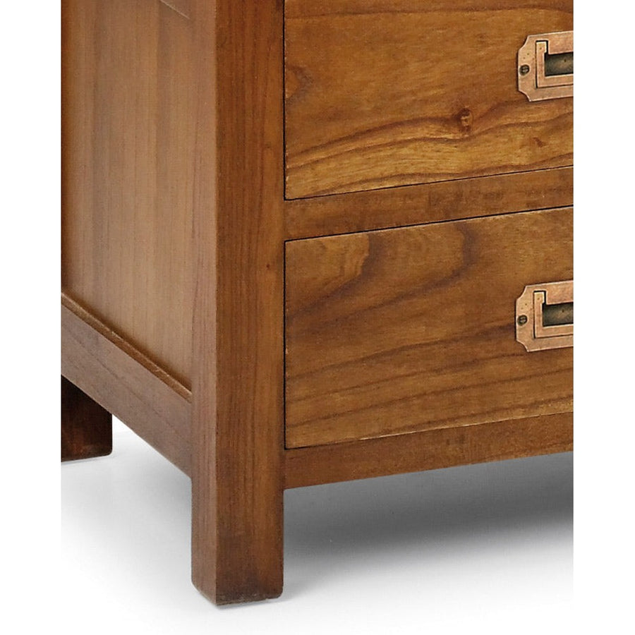 Loft stílusú, mindifából készült, kézműves éjjeliszekrény fiók részlete.