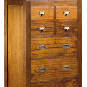 Loft stílusú, mindifából készült, kézműves tömörfa komód nyolc fiókkal.