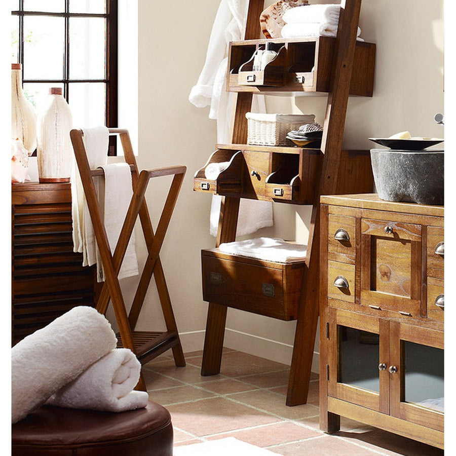 Loft stílusú fürdőszobabelső a Star kollekció bútoraival berendezve.