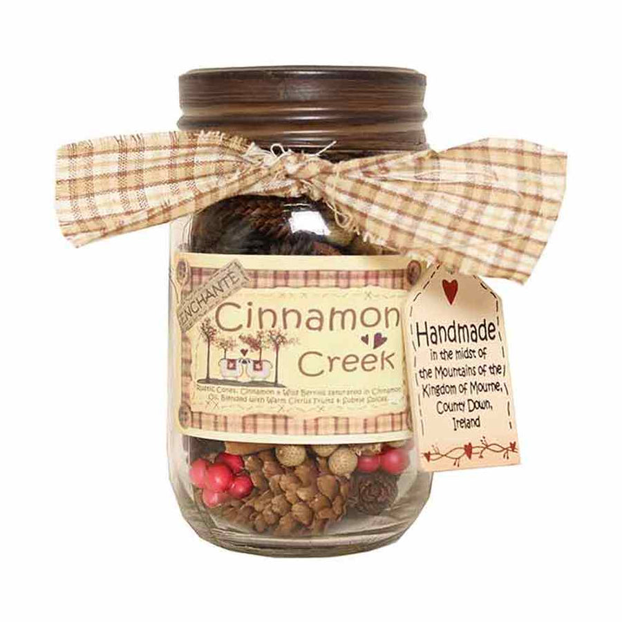 "Cinnamon Creek" fahéj illatú, prémium minőségű, lakásillatosító üveges potpourri.