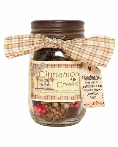 "Cinnamon Creek" fahéj illatú, prémium minőségű, lakásillatosító üveges potpourri.