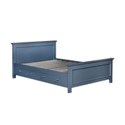 160 x 200 centiméteres, fenyőfából készült ágykeret. Festett, kék színű.