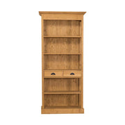 Klasszikus stílusú könyvesszekrény öt polccal és két fiókkal. Színe: pácolt natúr.