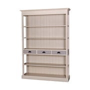 Klasszikus stílusú könyvespolc öt polccal és három fiókkal. A szekrény színe törtfehér, a fiókok színe szürke.