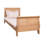 90 x 200 centiméteres, fenyőfából készült franciaágy ágykeret. Viaszolt, natúr színű.