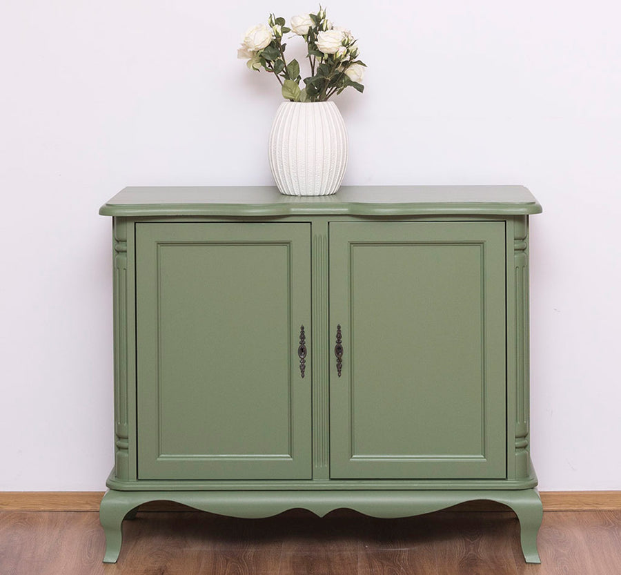 Shabby chic stílusú, zöld színű fenyőfa kisszekrény kétszárnyas ajtóval