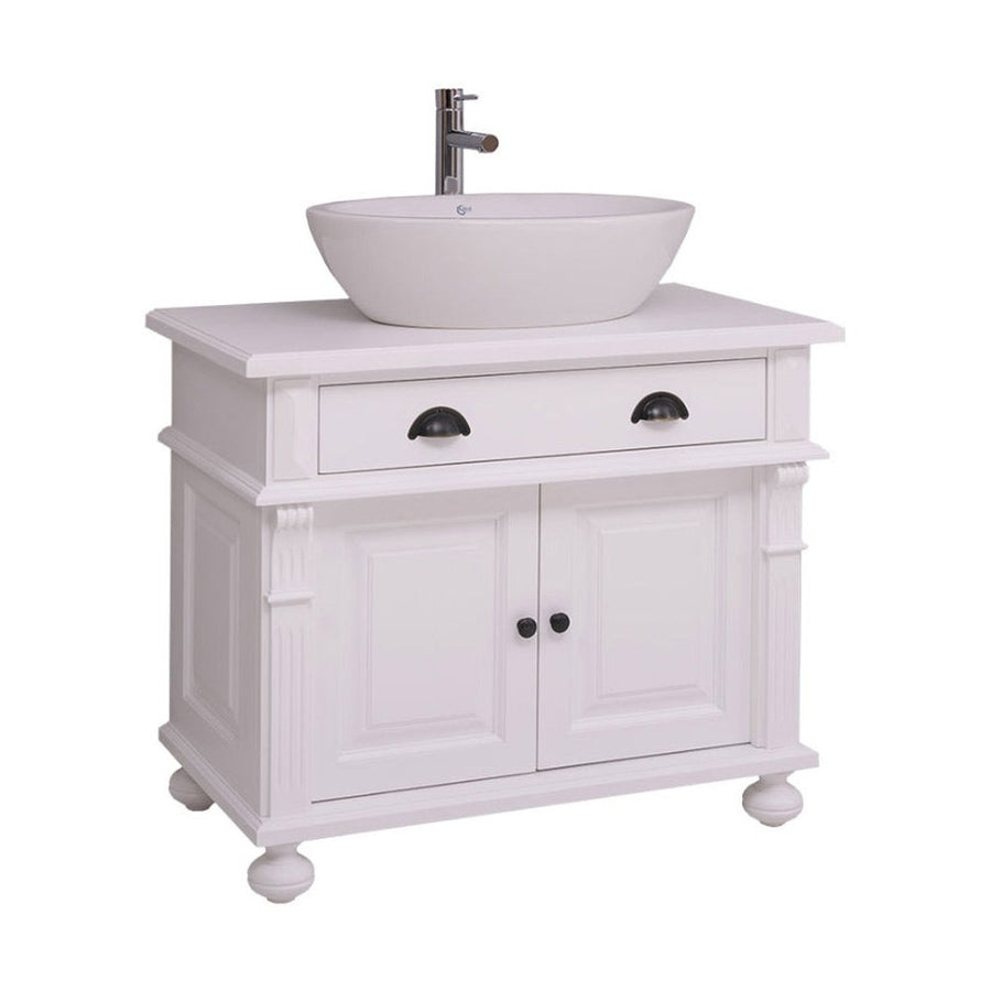 Fehér színű, gazdag ornamentikával díszített, klasszikus stílusú mosdószekrény.