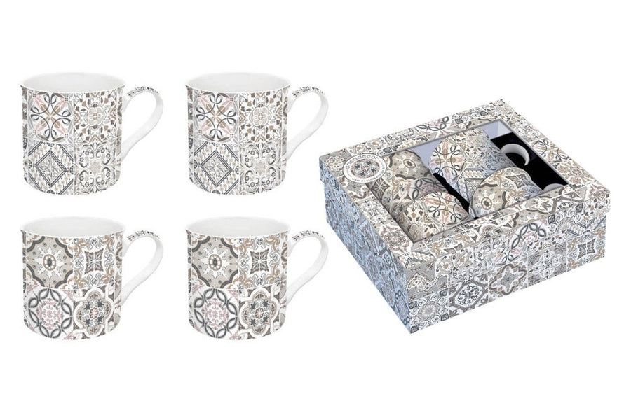 Mediterrán stílusú, négyszemélyes mozaikmintás porcelán bögre szett, ablakos díszdobozba csomagolva.