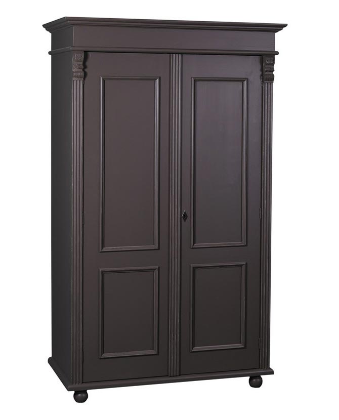 Fekete színű klasszikus gardróbszekrény két ajtóval és szegélydísszel.