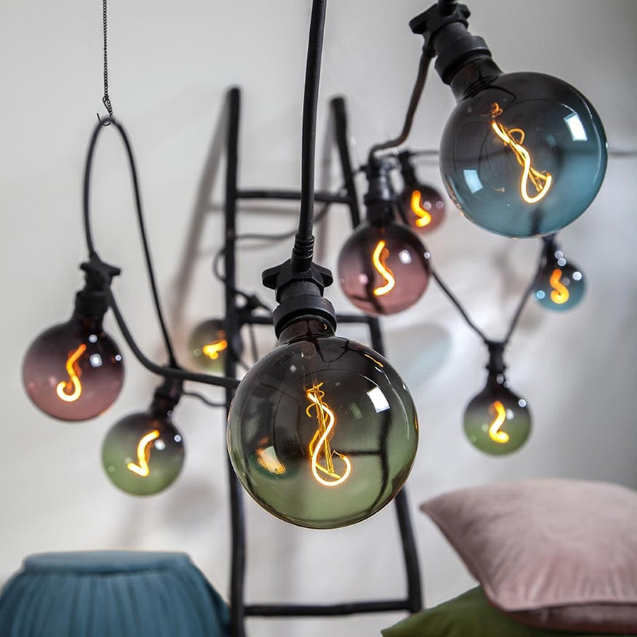 A Colourmix termékcsalád izzósorba tekert izzói.