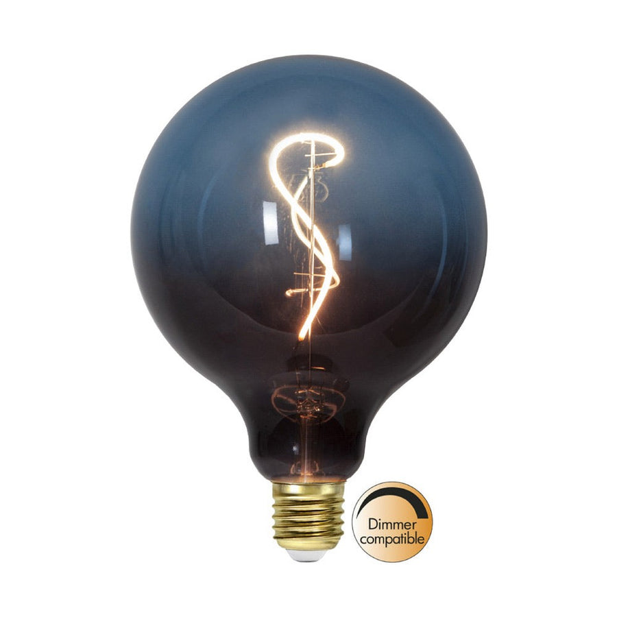 Colourmix dekorációs izzó. Meleg fehér fényű LED dekor izzó, füstüveg és kék átmenetes üvegbúrával.