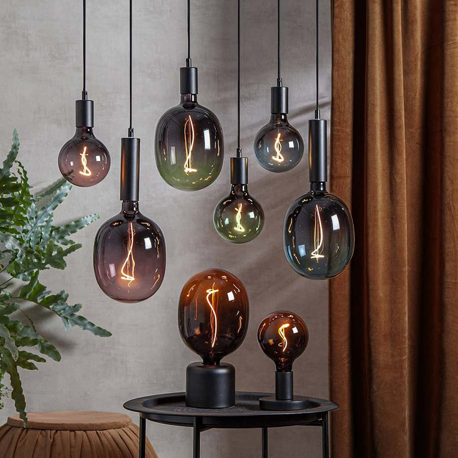 A Colourmix termékcsalád izzó két méretben, és négy színben kaphatók.