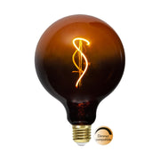 Colourmix dekorációs izzó. Meleg fehér fényű LED dekor izzó, két színárnyalatú, füstüveg és narancssárga átmenetes üvegbúrával. 