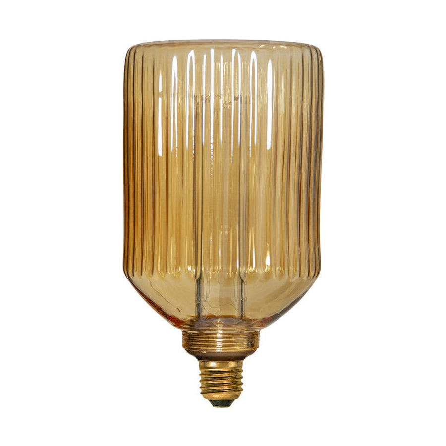 Nagyméretű Decoled New Generation Classic dekorációs izzó. Meleg fehér fényű LED dekorációs izzó, borostyán színű, barázdált üvegbúrával.