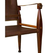 Prémium kategóriás, cserzett bőrből és esztergált juharfából készült kézműves tiszti karosszék