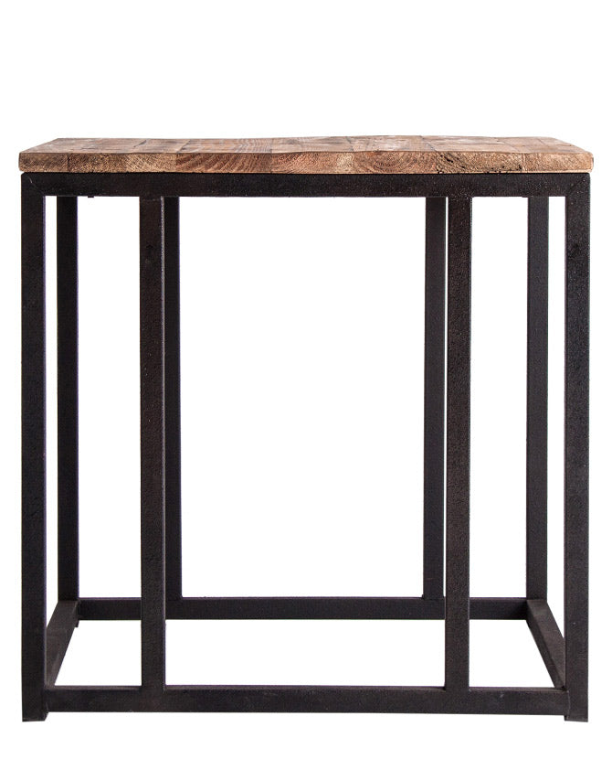 Loft stílusú, fémvázas dohányzóasztal újrahasznosított fenyőfa asztallappal.