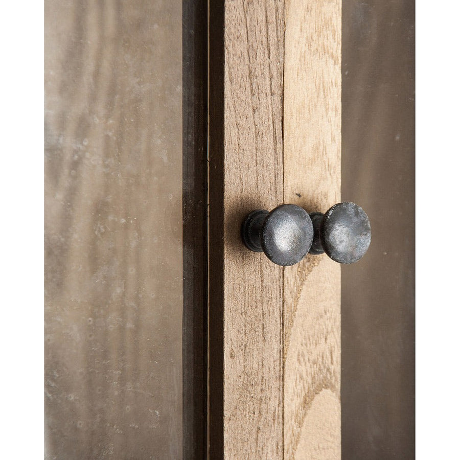 Az elemeknek köszönhetően egy újabb szekrénymodullal tetszőlegesen bővíthető a bútor.