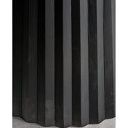 Kortárs stílusú, mangófából készült, egyedi formatervezésű étkezőasztal márványlappal. Színe: fekete.