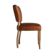 Kortárs stílusú étkezőszék nyírfából és bőrből.