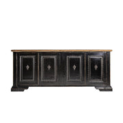 Gyarmati stílusú, szilfából készült, antikolt fekete színű, dekoratív faragásokkal díszített tálaló natúr színű fedlappal.