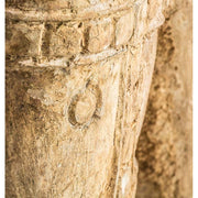 Prémium kategóriás, újrahasznosított akácfából faragott ethnic stílusú lófej szobor talapzaton