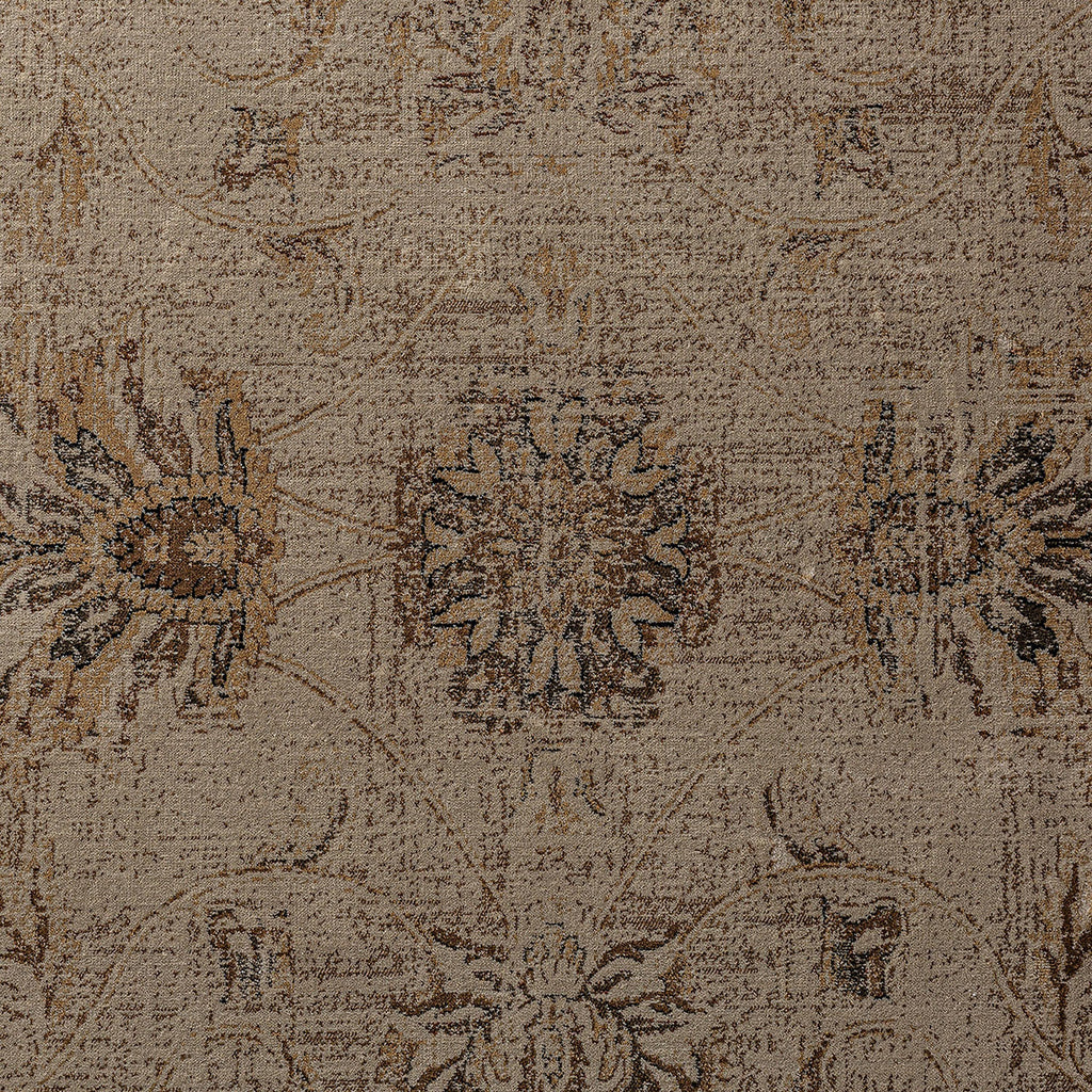 Exkluzív megjelenésű, antikolt hatású, keleti növényi ornamentikával díszített prémium szőnyeg.