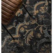 Klasszikus, keleti stílusú, 340 cm hosszú és 240 cm széles, viszkózból készült szőnyeg.