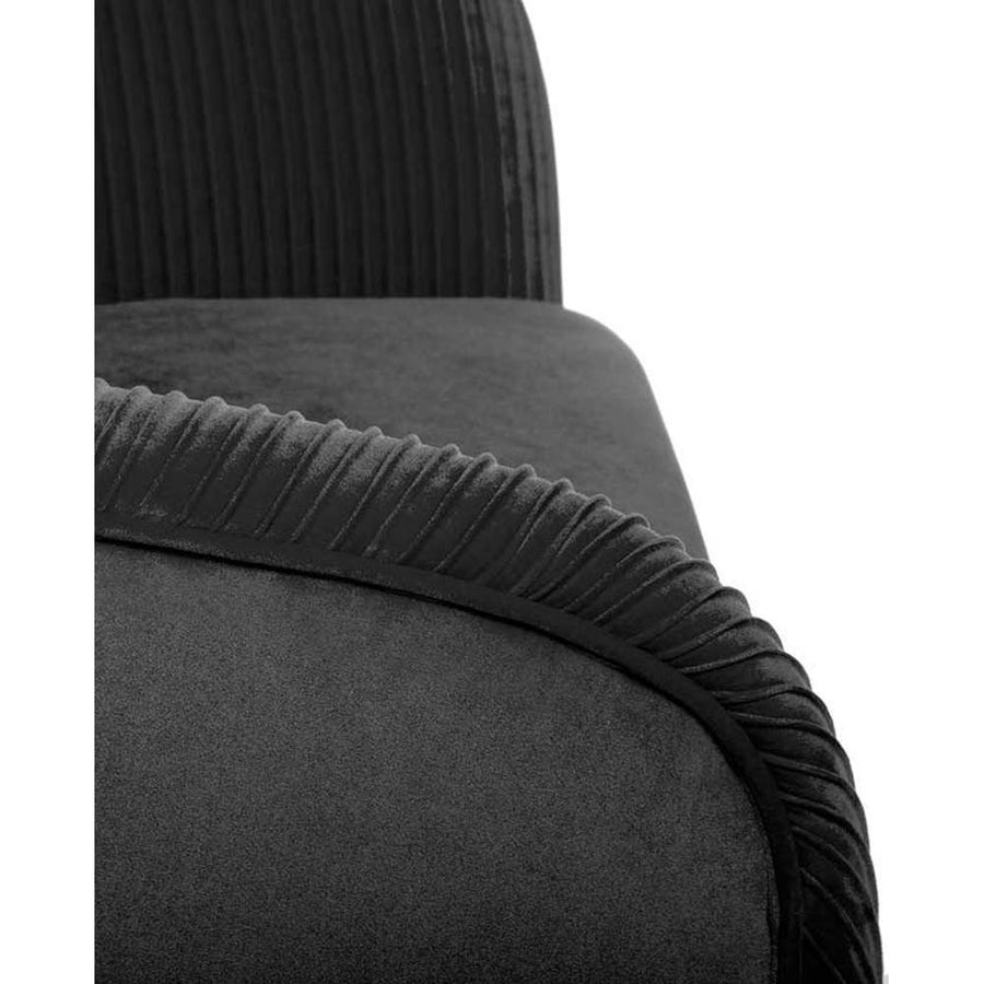 Art Deco stílusú, fekete színű bársonnyal kárpitozott fotel, arany színű fém lábakkal