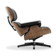 Eames Lounge Chair inspirálta pihenő fotel dió furnér fafelülettel, bőr kárpittal.