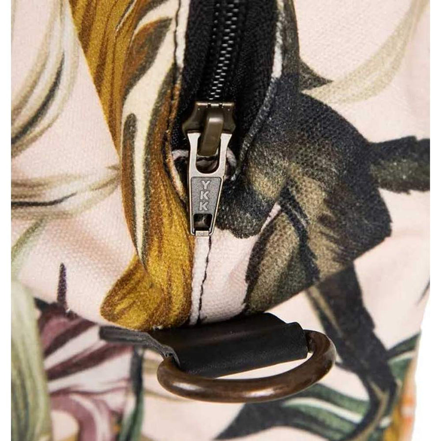 100 % pamutból készült, 62 cm hosszú, egyedi dizájnú, a jelenleg nagyon divatos egzotikus stílusú női táska