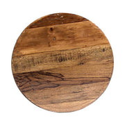 Kortárs stílusú, félgömb alakú, újrahasznosított fémből és fából készült dohányzóasztal.