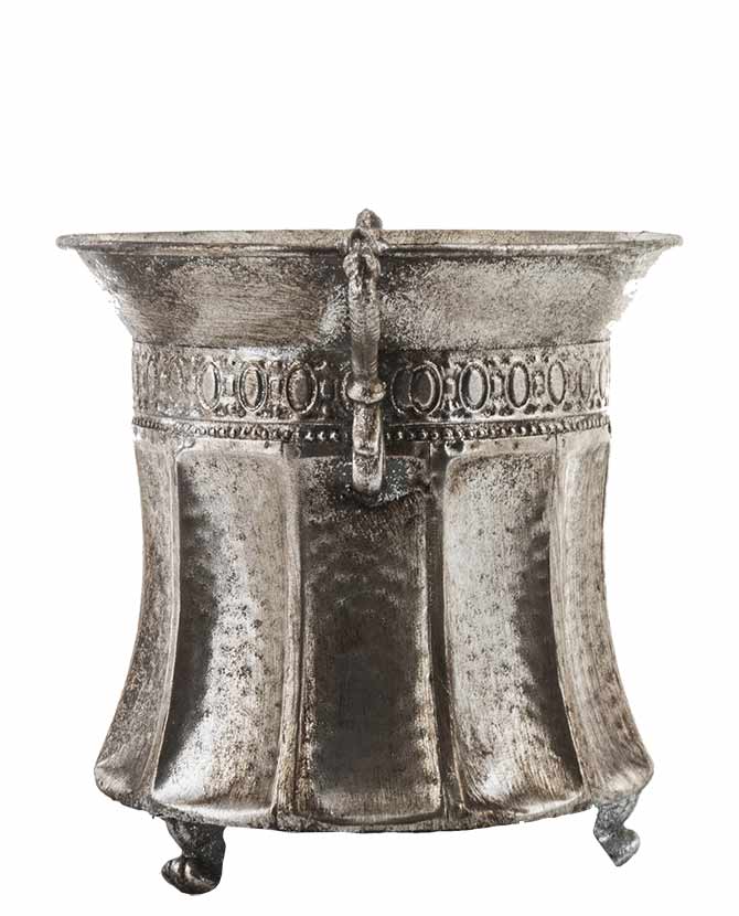 Patinás, antik ezüst színű, 29 cm magas, dombormintával díszített, lábakon álló fémkaspó