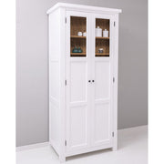 Tömör fenyőfából készült, 96 cm hosszú és 220 cm magas, ablakos, kétajtós kamraszekrény