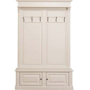 Fenyőfából készült előszobafal