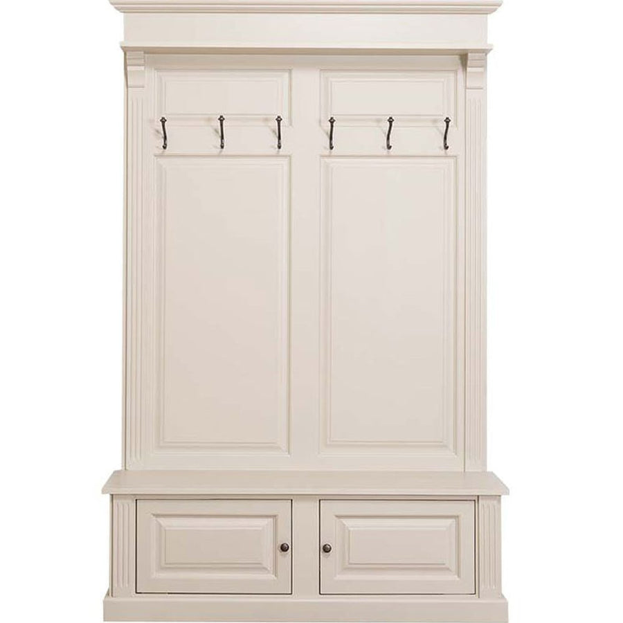 Fenyőfából készült előszobafal