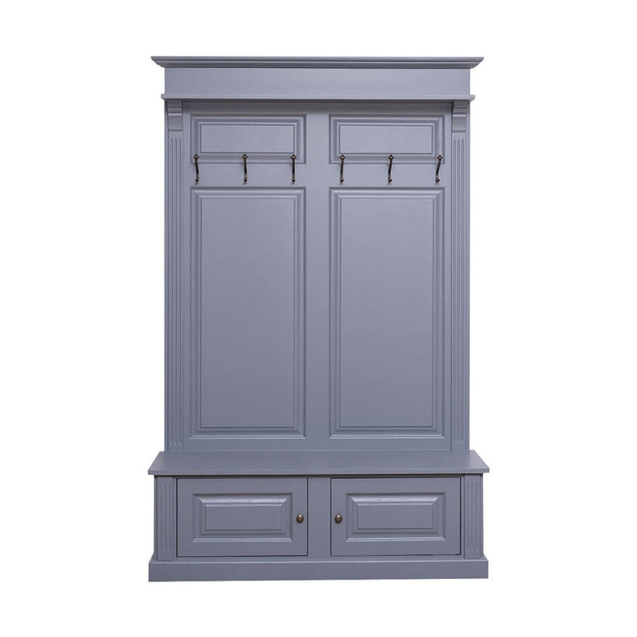 Fenyőfából készült előszobafal