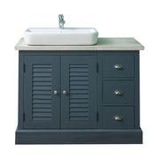 Fenyőfából készült 3 fiókos mosdószekrény a