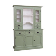 Tömör fenyőfából készült, 137 cm hosszú és 197 cm magas tálalószekrény