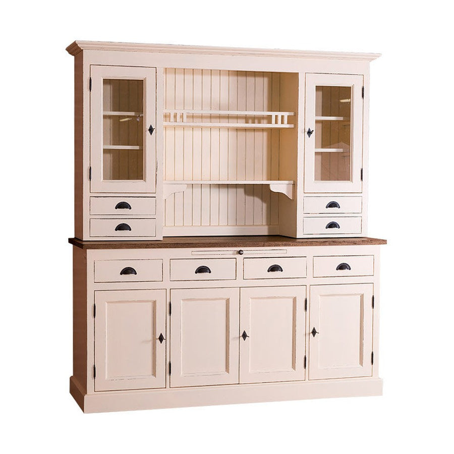 Tömör fenyőfából készült, 179 cm hosszú és 197 cm magas tálalószekrény