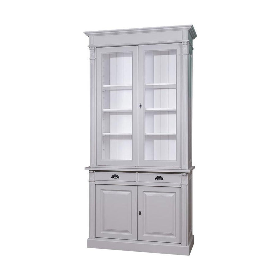 Tömör fenyőfából készült, 120 cm hosszú és 240 cm magas tálalószekrény