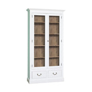 Tömör fenyőfából készült, 109 cm hosszú és 210 cm magas, kétfiókos, kétajtós zárható vitrin-könyvszekrény