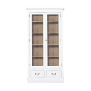 Tömör fenyőfából készült, 109 cm hosszú és 210 cm magas, kétfiókos, kétajtós zárható vitrin-könyvszekrény