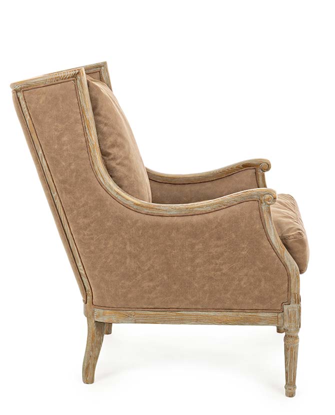 Koloniál stílusú, kőrisfából készült, terrakotta színű textillel kárpitozott fotel.