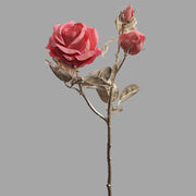 Glamour stílusú, mű rózsaág pezsgőszínű szárral és levelekkel, korall színárnyalatú virágfejekkel.