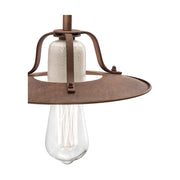 Rusztikus, vidéki stílusú, antikolt, repesztett felületű mázas kerámiából és rozsdás fémből készült, kézműves falilámpa.