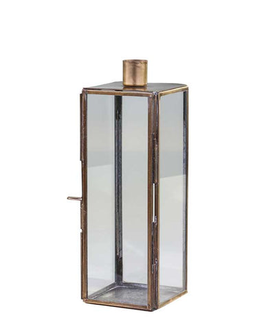 Skandináv stílusú, antikolt felületű, rézszínű fém gyertyatartó üveg tárolóval.
