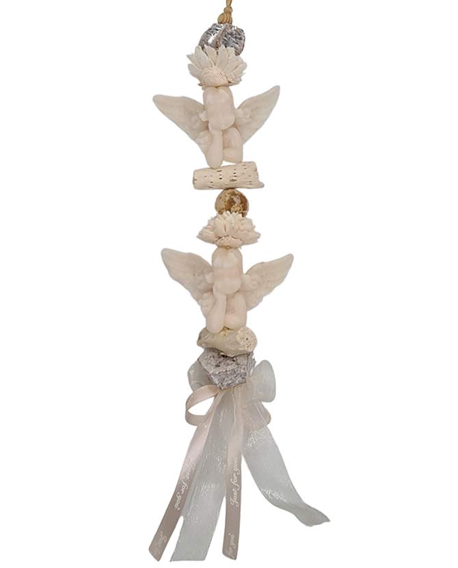 Vintage stílusú, gyöngyvirág illatú kézműves illatfüzér, angyal formájú krémviasz figurával.