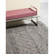 Barna szőnyeg, modern bársony paddal.