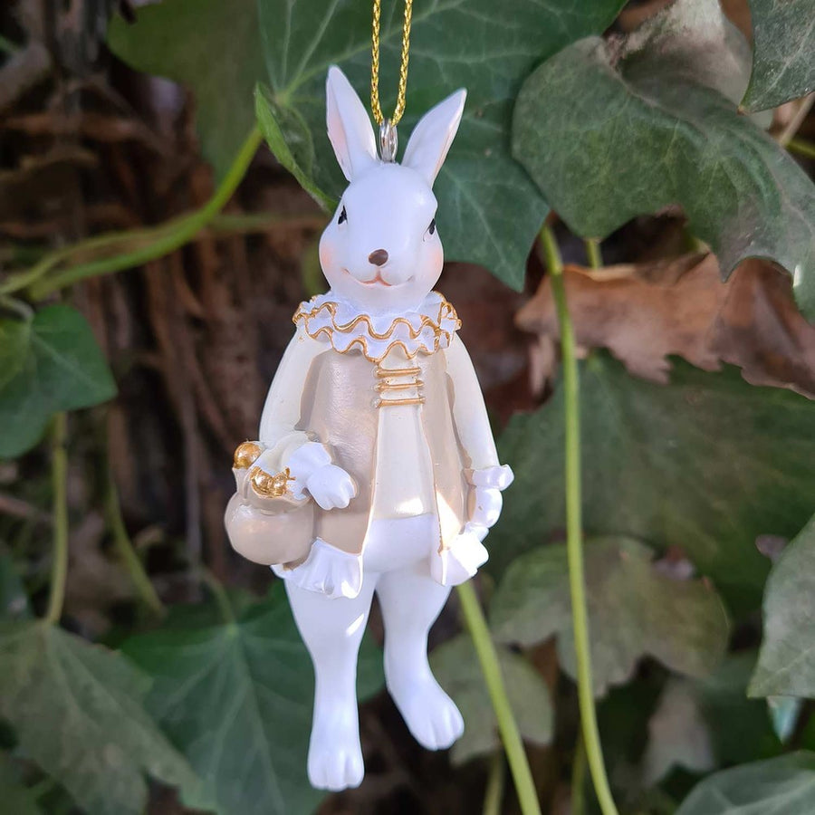 Fub Funky stílusú, 10 cm magas, bézs és aranyszínű ruhájú, függeszthető kialakítású nyuszi pár.